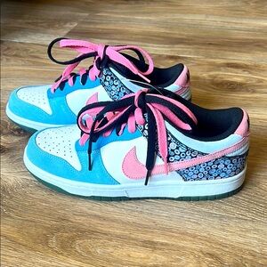 Nike 6.0 Dunk Lows with Blue and Pink Details